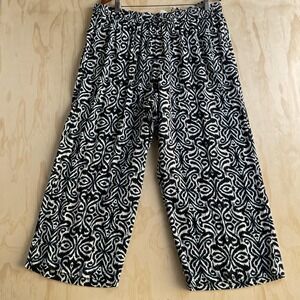 Skye's The Limit Capri Pants Womens PXL Geometric Print Elastic Waist Multicolor